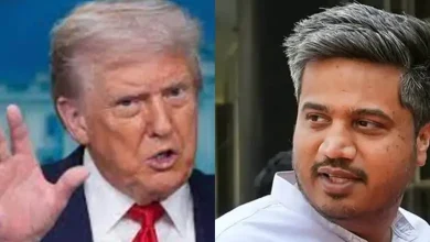 રોહિત પવાર (NCP-SP) નકલી આધાર કાર્ડ અને બોગસ મતદાર નોંધણી પર પ્રેસ કોન્ફરન્સ કરી રહ્યા છે