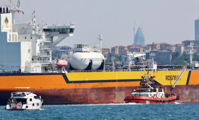 રશિયાનું ક્રૂડ ઓઇલ ટેન્કર ભારત પહોંચતા પહેલા જ પાછું ફર્યું! અમેરિકાના દબાણને ભારત પર થશે અસર