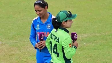 Indian women cricketers did not shake hands with Pakistani players