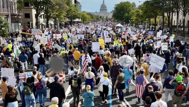 ટ્રમ્પની ‘સરમુખત્યારશાહી’ સામે યુએસમાં લોકજુવાળ; 'નો કિંગ્સ' રેલીઓમાં લાખો લોકો ઉમટ્યા