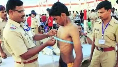 મુંબઈ પોલીસ ભરતી $૨૦૨૪$ માટેની જાહેરાત દર્શાવતું ચિત્ર, જેમાં $૨,૪૭૯$ કોન્સ્ટેબલની ભરતીનો ઉલ્લેખ છે.