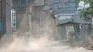 વર્તમાનમાં હવામાનમાં થઈ રહેલા ફેરફાર અને શિયાળાનું આગમન નજીક હોઈ મુંબઈમાં પ્રદૂષણનું પ્રમાણ વધે નહીં તે માટે મુંબઈમાં ચાલી રહેલા