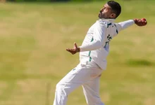 રિષભ પંત કમબૅક મેચમાં બેટિંગ કરી રહ્યો છે