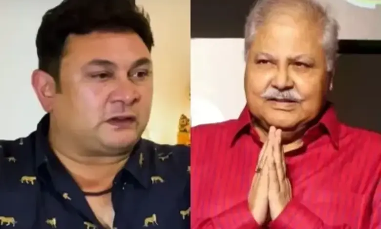 અભિનેતા સતીશ શાહ (Satish Shah) ની તસવીર જ્યારે તેઓ કેમેરા સામે જોઈને સ્મિત આપી રહ્યા છે
