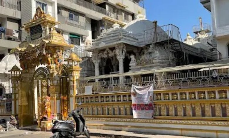 અમદાવાદના જૈન દેરાસરમાં CCTV સ્વીચ બંધ કરી પૂજારી અને સફાઈ કર્મચારી ઉપાડી ગયા ૧.૬૪ કરોડનું ચાંદી