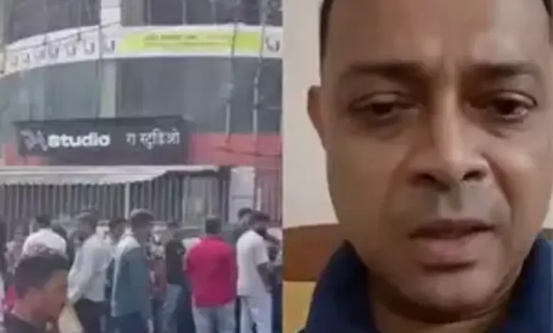 મુંબઈના પવઈમાં સ્ટુડિયોમાં બંધક બનાવેલા 20 ટીનએજરને સફળ પોલીસ ઑપરેશન બાદ મુક્ત કરાવતા સુરક્ષાકર્મીઓ.