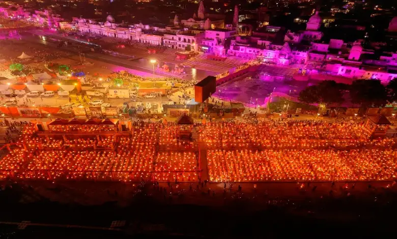 Diwali festival celebrated in Ayodhya, world record of 28 lakh lamps set