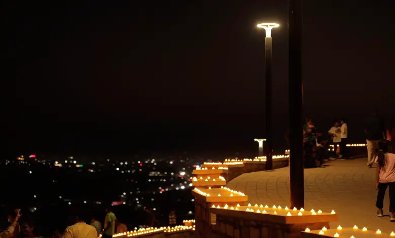 Gujarat shines on the occasion of Diwali: From Bhuj to Dwarka and Akshardham Temple, the splendor of divine lights