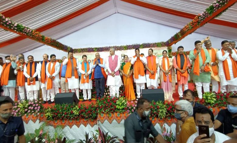 How different is Bhupendra Patel's new cabinet from the old cabinet?