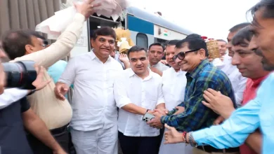 Deputy Chief Minister Harsh Sanghvi reached Surat by rail, attacked love jihad