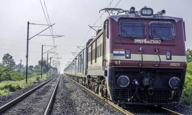 Indian Railwayની મહત્ત્વની જાહેરાત, આ તારીખે 2 કલાક સુધી નહીં થાય ટિકિટ બુકિંગ...