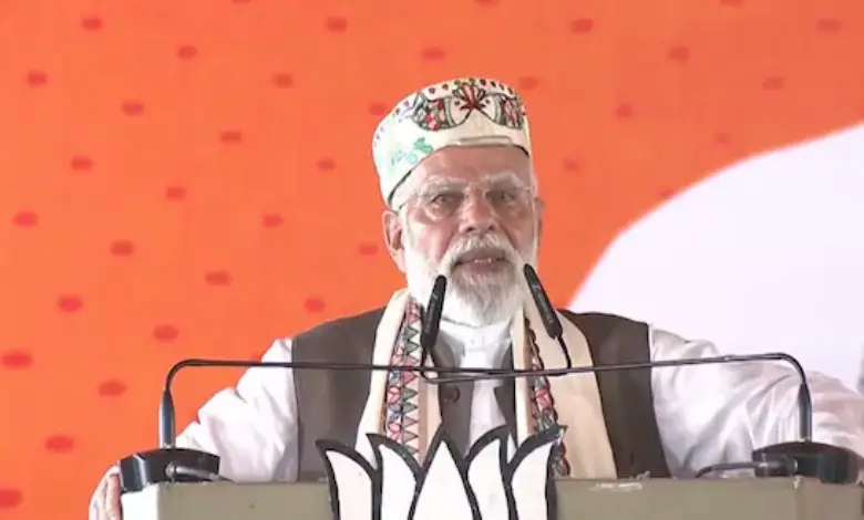 PM Modi hits out at opposition Bihar Said there is no need for Lal Ten now