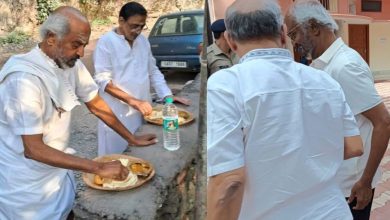 Rajinikanth ate puri-shak like a common man while standing at a roadside dhaba