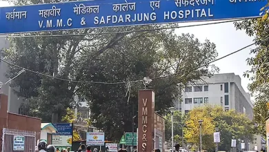 Delhi Husband asleep and wife poured boiling oil on his body and also sprinkled red chili powder