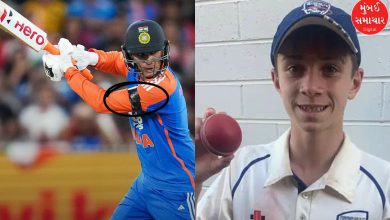 ભારત અને ઓસ્ટ્રેલિયા ક્રિકેટ ટીમના ખેલાડીઓ બેન ઓસ્ટિનને અંજલિ આપતા કાળી પટ્ટી પહેરીને મેચ રમતા