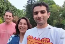 દિલ્હીમાં ચાટની મુલાકાત દરમિયાન અભિનેત્રી અર્ચના પુરણ સિંહ, તેમના પતિ પરમીત સેઠી અને પુત્ર આર્યમન સેઠીની તસવીર