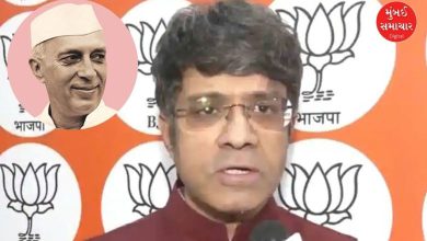 આજે ભારતના રાષ્ટ્રીય ગીત 'વંદે માતરમ્'ની 150મી જન્મજયંતિ છે. આ ગીત દ્વારા આઝાદી પૂર્વે સ્વતંત્રતા સેનાનીઓમાં ક્રાંતિની જ્વાળા ભભૂકી હતી. જોકે, હાલ જે 'વંદે માતરમ્' ગીતનું