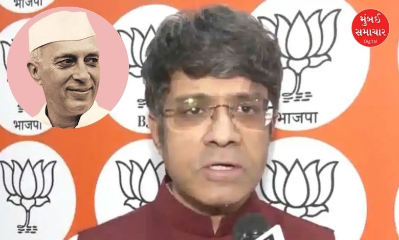 આજે ભારતના રાષ્ટ્રીય ગીત 'વંદે માતરમ્'ની 150મી જન્મજયંતિ છે. આ ગીત દ્વારા આઝાદી પૂર્વે સ્વતંત્રતા સેનાનીઓમાં ક્રાંતિની જ્વાળા ભભૂકી હતી. જોકે, હાલ જે 'વંદે માતરમ્' ગીતનું