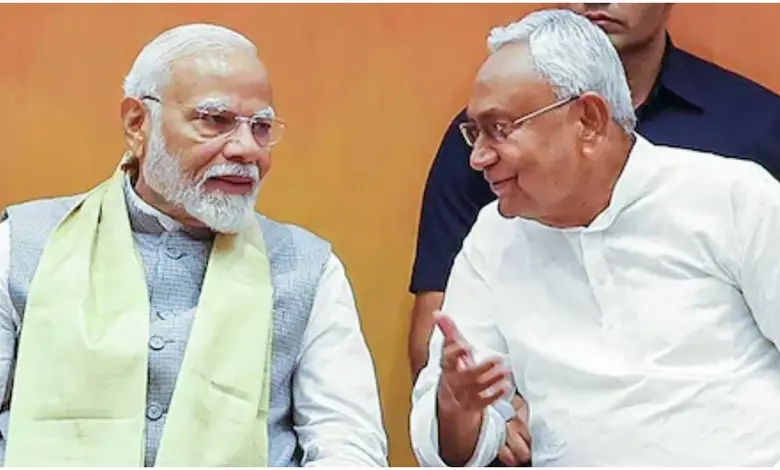 બિહારના મુખ્યમંત્રી નીતિશ કુમાર અને કેન્દ્રીય ગૃહમંત્રી અમિત શાહ.