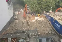 કોમનવેલ્થની જાહેરાત બાદ અમદાવાદમાં ડેવલપમેન્ટનો ધમધમાટ શરૂ, મોટેરા સ્ટેડિયમ નજીક ગેરકાયદે બાંધકામો પર બુલડોઝર ફેરવાયું