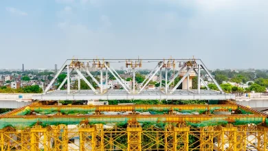 અમદાવાદના કેડિલા ફ્લાયઓવર પર મૂકવામાં આવેલો 670 મેટ્રિક ટન વજનનો બુલેટ ટ્રેન પ્રોજેક્ટનો 11મો સ્ટીલ બ્રિજ.