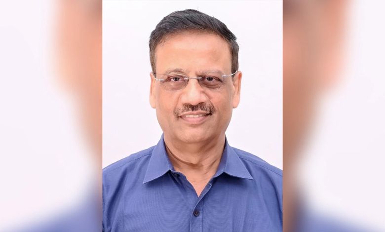 નિવૃત અધિકારીને પદ પર ચાલુ રાખવા સામે સુધરાઈના ઉચ્ચ અધિકારીઓમાં અસંતોષ