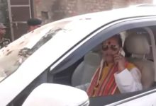 બિહારમાં મતદાન વચ્ચે છમકલું ! લખીસરાયમાં નાયબ મુખ્ય પ્રધાનના કાફલાને ઘેર્યો, ચપ્પલ ફેંકાઈ