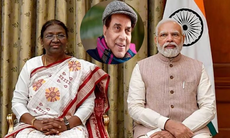 હિન્દી ફિલ્મ ઇન્ડસ્ટ્રીના દિગ્ગજ અભિનેતા ધર્મેન્દ્રનું આજે સોમવારે 89 વર્ષે અવસાન થયું છે. તેમના અંતિમ સંસ્કાર આજે મુંબઈના પવન હંસ સ્મશાનગૃહમાં કરવા આવ્યા છે