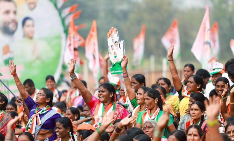 2014માં કૉંગ્રેસ કેવી રીતે હારી? પૂર્વ કૉંગ્રેસી સાંસદે આપ્યું ચોંકાવનારું કારણ નવી દિલ્હી: છેલ્લી ત્રણ ટર્મથી કૉંગ્રેસ કેન્દ્રમાં પોતાની સરકાર બનાવવાનું સપનું જોઈ રહી છે. પરંતુ તેને સતત નિષ્ફળતા હાથ લાગી રહી છે. આ નિષ્ફળતાની શરૂઆત 2014ની લોકસભાની ચૂંટણીથી થઈ હતી. જોકે, હવે 11 વર્ષ બાદ કૉંગ્રેસના ભૂતપૂર્વ રાજ્યસભા સાંસદ કુમાર કેતકરે 2014ની લોકસભાની ચૂંટણીને લઈને એક મોટો અને સનસનાટીપૂર્ણ દાવો કર્યો છે.