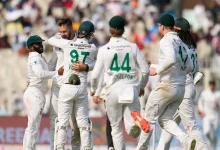 ગુવાહાટી ટેસ્ટમાં ભારતીય ક્રિકેટ ટીમ ૨૦૧ રનમાં ઓલ આઉટ થઈ, દક્ષિણ આફ્રિકાને ૨૮૮ રનની લીડ મળી.