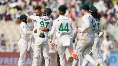 ગુવાહાટી ટેસ્ટમાં ભારતીય ક્રિકેટ ટીમ ૨૦૧ રનમાં ઓલ આઉટ થઈ, દક્ષિણ આફ્રિકાને ૨૮૮ રનની લીડ મળી.