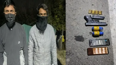 જમ્મુ-કાશ્મીરના સોપોરમાંથી હથિયાર અને દારૂગોળા સાથે બે આતંકવાદી ઝડપાયા, પૂછપરછ શરૂ...