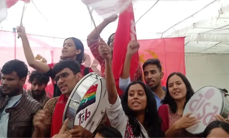 JNUSU ચૂંટણીમાં ‘લાલ સલામ’નો દબદબો: લેફ્ટ યુનાઇટેડે JNUમાં એક વર્ષ માટે ABVPનો કર્યો સફાયો