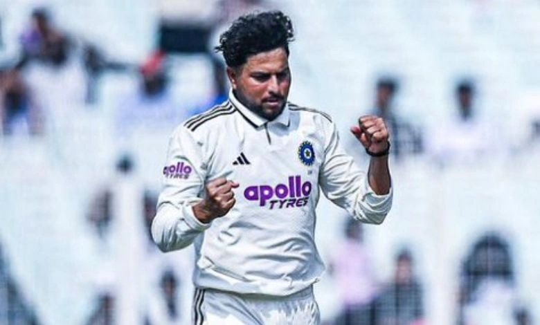 ભારતે 30 રનની સરસાઈ લીધા પછી કુલદીપે પહેલી વિકેટ અપાવી