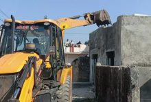 Mega demolition in Prabhas Patan, 5000 square meters of land made pressure-free