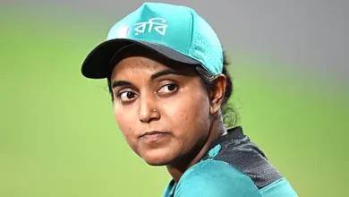 બાંગ્લાદેશ મહિલા ક્રિકેટ ટીમની કૅપ્ટન નિગાર સુલતાના અને પેસ બોલર જહાંઆરા આલમ.