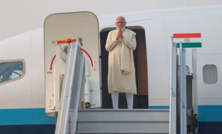 વડાપ્રધાન મોદી ભૂટાનના બે દિવસીય પ્રવાસે રવાના; આ મહત્વપૂર્ણ કાર્યક્રમોમાં આપશે હાજરી