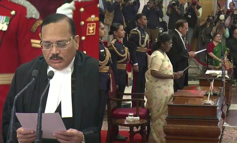 Justice Surya Kant taking oath as the 53rd Chief Justice of India at Rashtrapati Bhavan.