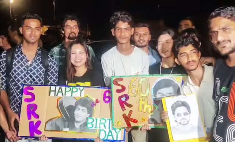 We want to wish Shah Rukh 'Happy Birthday to You': Fans from Kolkata to Dubai gather outside 'Mannat'