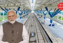 પીએમ મોદીએ સુરતમાં અંત્રોલી બુલેટ ટ્રેન સ્ટેશનનું નિરીક્ષણ કર્યું, 9700 કરોડની વિકાસ કાર્યોની ભેટ આપશે સુરત : દેશના વડાપ્ર્ધાન નરેન્દ્ર મોદી આજે એક દિવસની ગુજરાત મુલાકાતે આવ્યા છે. આ દરમિયાન તેમણે આજે સુરતમાં અમદાવાદ મુંબઈ બુલેટ ટ્રેન પ્રોજેક્ટની સમીક્ષા કરી હતી. તેમણે સુરતના અંત્રોલી બુલેટ ટ્રેન સ્ટેશનનું નિરીક્ષણ કર્યું હતું. મુંબઈ અમદાવાદ બુલેટ ટ્રેન પ્રોજેક્ટ 508 કિલોમીટર લાંબો છે. જેમાંથી 352 કિલોમીટર ગુજરાત અને દાદરા અને નગર હવેલીમાં અને 156 કિલોમીટર મહારાષ્ટ્રમાં છે. આ કોરિડોર સાબરમતી, અમદાવાદ, આણંદ, વડોદરા, ભરૂચ, સુરત, બિલીમોરા, વાપી, બોઈસર, વિરાર, થાણે અને મુંબઈ સહિતના મુખ્ય શહેરોને જોડશે.