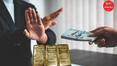 લાંચ-રૂશ્વત કેસમાં જપ્ત કરાયેલી સોનાની લગડી; CBI દ્વારા કાર્યવાહી; વડોદરાના જ્વેલરનું નુકસાન.