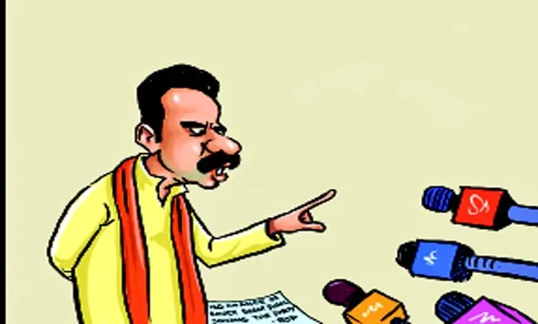 ચૂંટણી હાર પછી રાજકીય પક્ષની સમીક્ષા બેઠક: કાદવકુમાર યાદવ અને કાર્યકરો