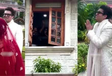 ભારતીય ક્રિકેટર રોહિત શર્મા જિમમાં આજ મેરે યાર કી શાદી હૈ ગીત પર નાચતો દેખાય છે, જે તેણે બારીની બહાર લગ્નના વરરાજાને શુભેચ્છા આપવા માટે કર્યું હતું.