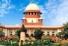 સુપ્રીમ કોર્ટમાં SIR પ્રક્રિયા પર વિવાદ અંગેની સુનાવણી, જ્યાં રાજકીય પક્ષોએ ચૂંટણી પંચની પ્રક્રિયાને પડકારી છે.