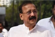 મુંબઈ હાઈ કોર્ટની ઇમારત જ્યાં બાબા સિદ્દીકી હત્યા કેસની SIT તપાસની અરજી પર સુનાવણી થઈ.