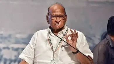 બિહાર ચૂંટણીમાં ભંડોળ વિતરણ અંગે સવાલ ઉઠાવતા NCP (SP) પ્રમુખ શરદ પવારનો ફોટો.