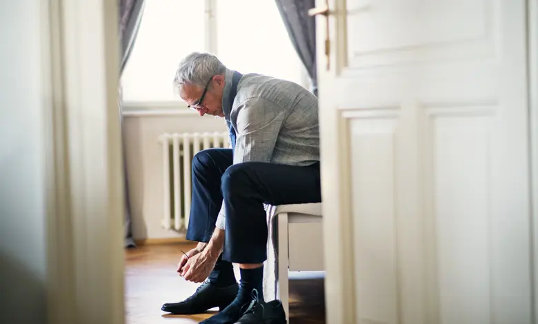 શું વાંકા વળીને શૂ લેસ બાંધતી વખતે કે પછી નીચે પડેલી કોઈ વસ્તુ ઉપાડતી વખતે તમારો શ્વાસ ફૂલાવવા લાગે છે? જો આ સવાલનો જવાબ હામાં છે તો તમારે સાવધ થઈ જવાની જરૂર છે.