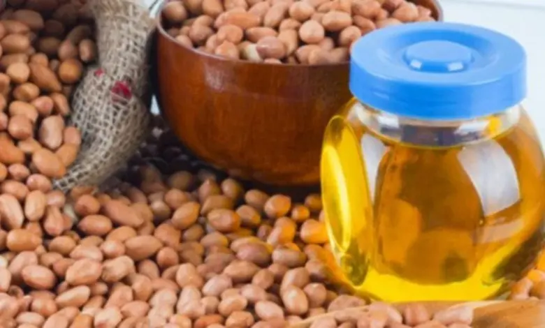 લગ્નગાળાની શરૂઆત થતાં સિંગતેલના ડબ્બાના ભાવમાં રૂ. 210નો વધારો દર્શાવતું ચિત્ર.