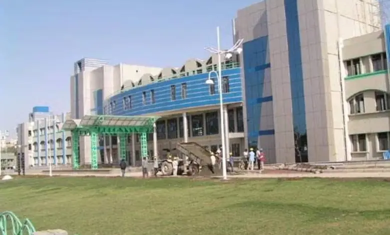 દરેક શ્રમિક પરિવાર દિવસરાત પરસેવો પાડે, ભૂખ્યા રહે અને બે પૈસા કમાય એ આશામાં કે તમના બાળકોનું પેટ ભરાય, પણ ગરીબ પરિવારનું ક્યારેક નસીબ પણ ગરીબ હોય છે