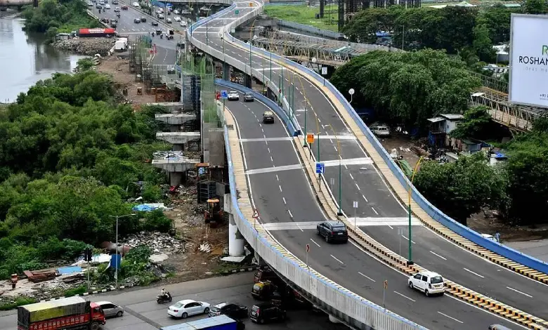 Roads on Aarey, Vakola and Vikhroli flyovers to be resurfaced